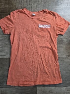 Women's Dutch Bros Peach / Coral T-Shirt - Size Medium